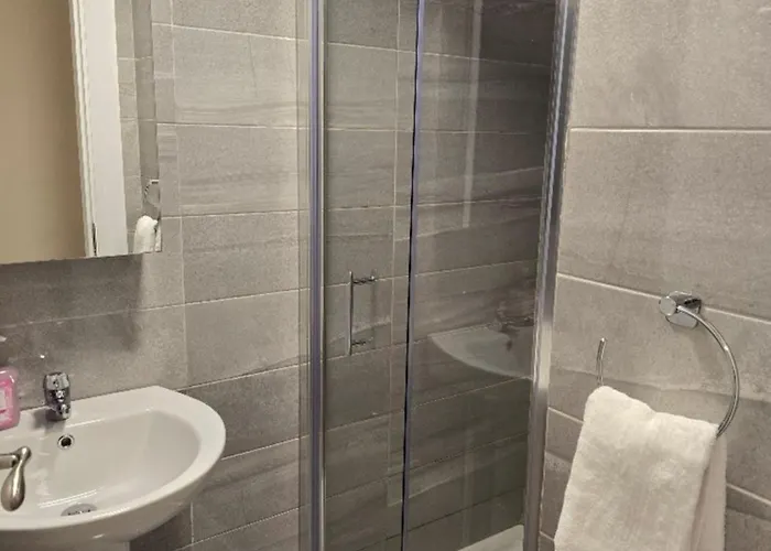 Town Centre * Clifden